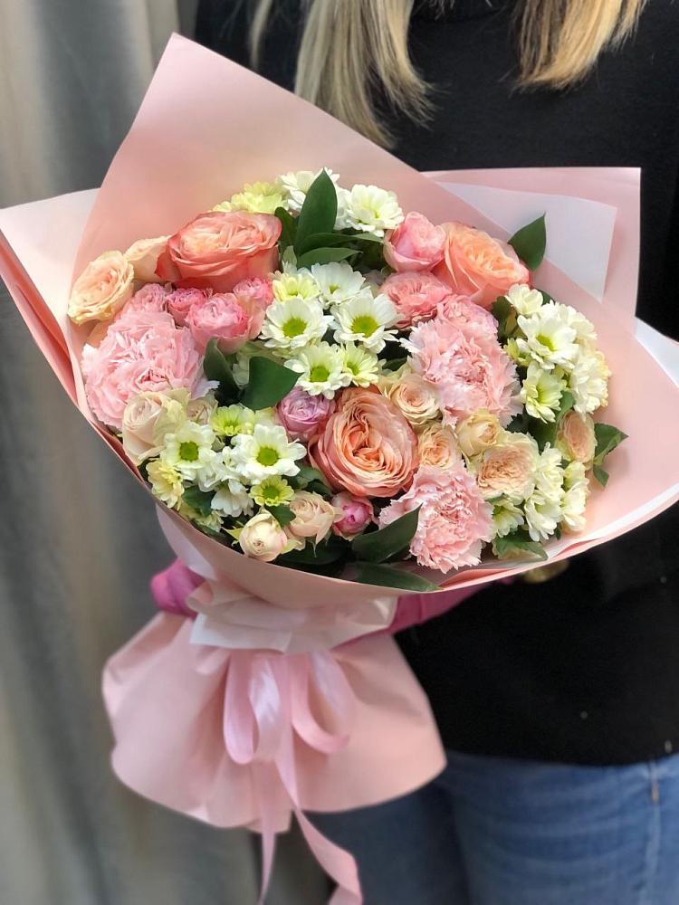 Букет цветов из: Гвоздики, Розы и Хризантемы в Урвани