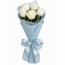 Букет 5 Белых роз Проуд в Урвани