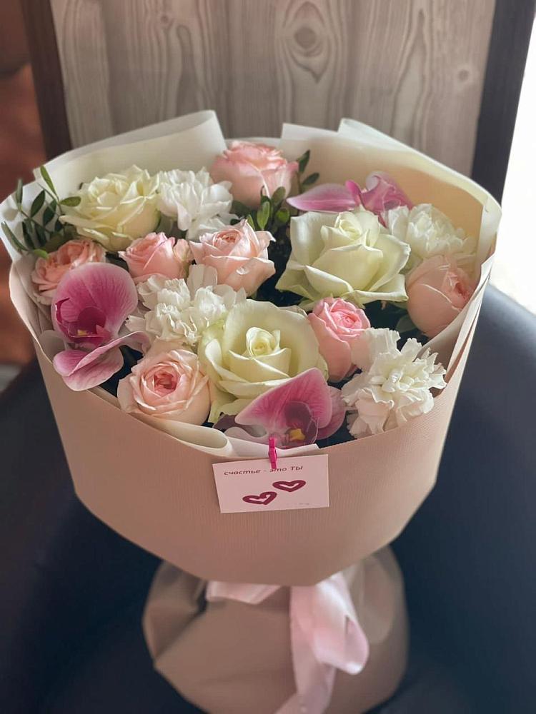 Букет цветов из: Орхидеи, Розы и Гвоздики в Урвани