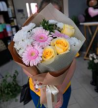Букет цветов из:  Герберы, Розы и Хризантемы в Урвани