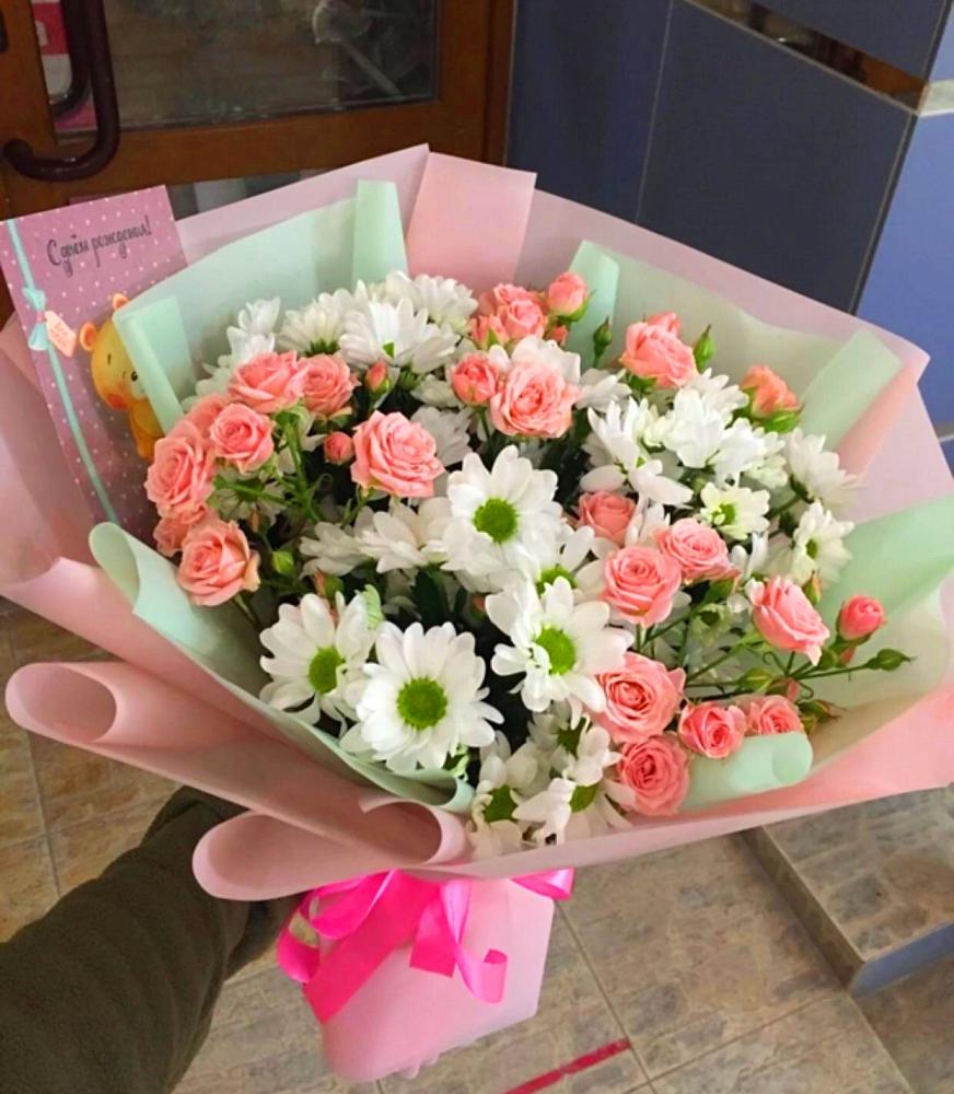 Букет цветов из: Розы и Хризантемы в Урвани