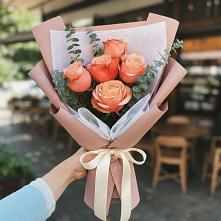 Букет цветов из:  Розы в Урвани
