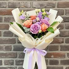 Букет цветов из:  Лизиантусы и Розы #REPLACE_PRED# Урвани