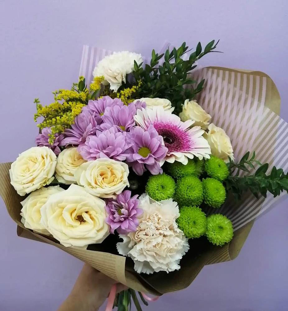 Букет цветов из: Хризантемы, Розы, Гвоздики и Герберы в Урвани