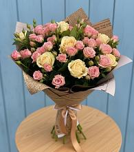 Букет цветов из:  Розы в Урвани