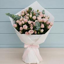 Букет цветов из:  Розы в Урвани
