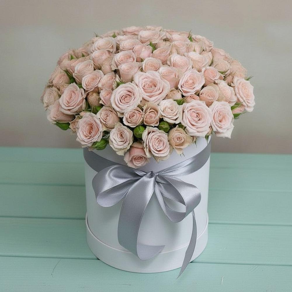 Цветочная композиция из Розы в шляпной коробке в Урвани